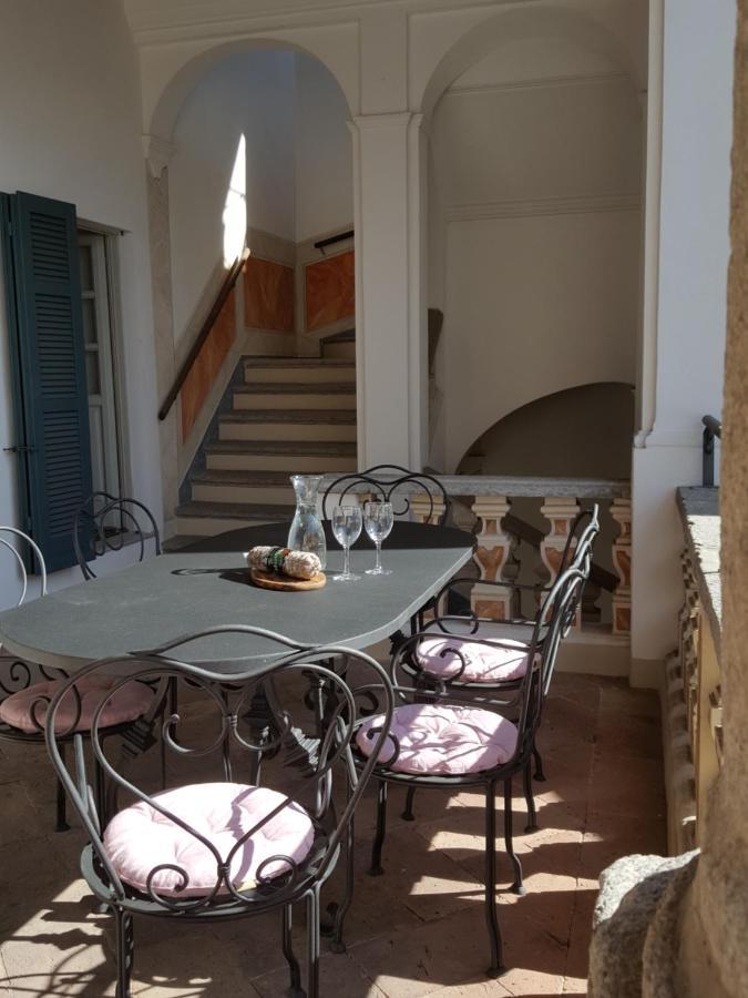 Villa Maghetti - Modernized Flat In Historic Palazzo In The Center Of لووِنو المظهر الخارجي الصورة