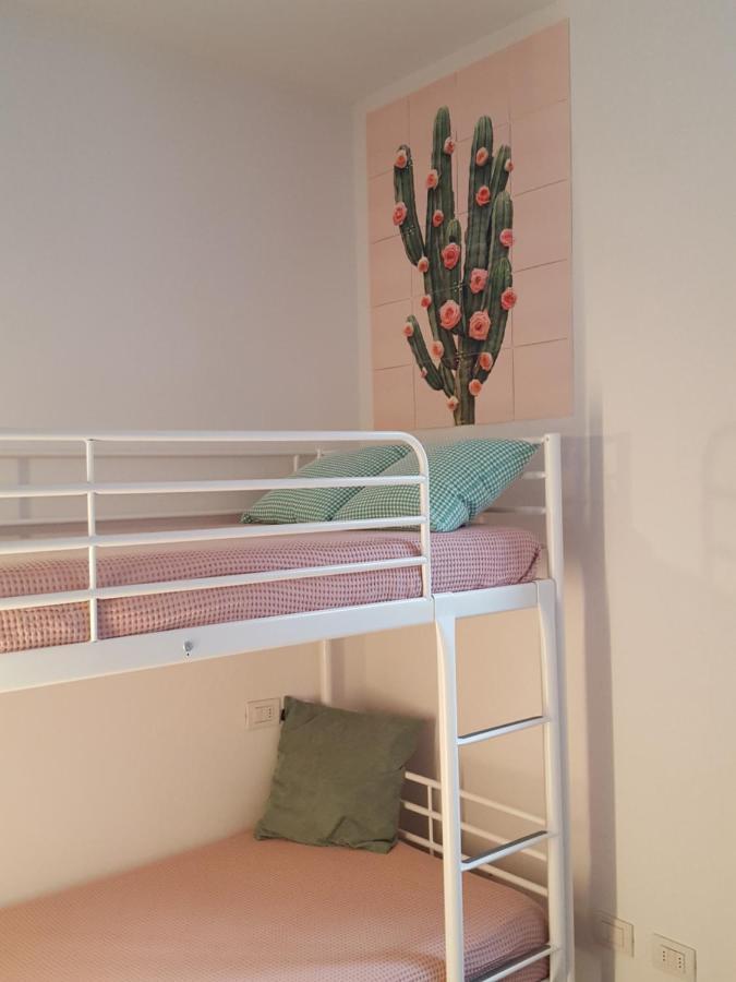 Villa Maghetti - Modernized Flat In Historic Palazzo In The Center Of لووِنو المظهر الخارجي الصورة