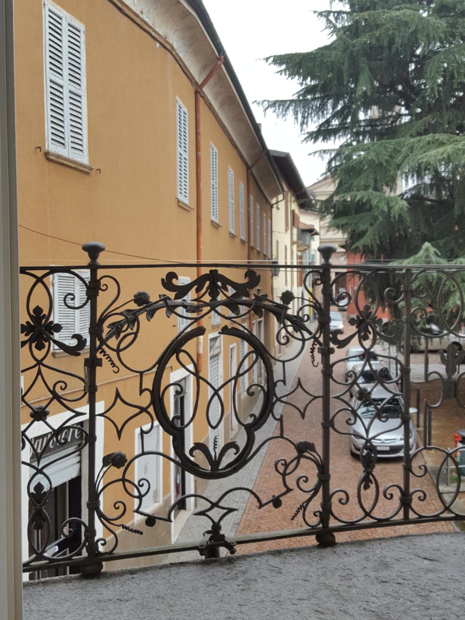 Villa Maghetti - Modernized Flat In Historic Palazzo In The Center Of لووِنو المظهر الخارجي الصورة